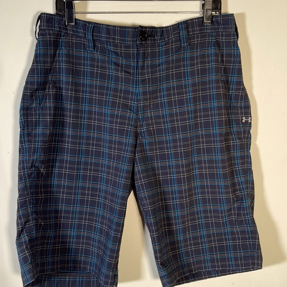 Mens Under Armour Plaid Shorts. Size 36